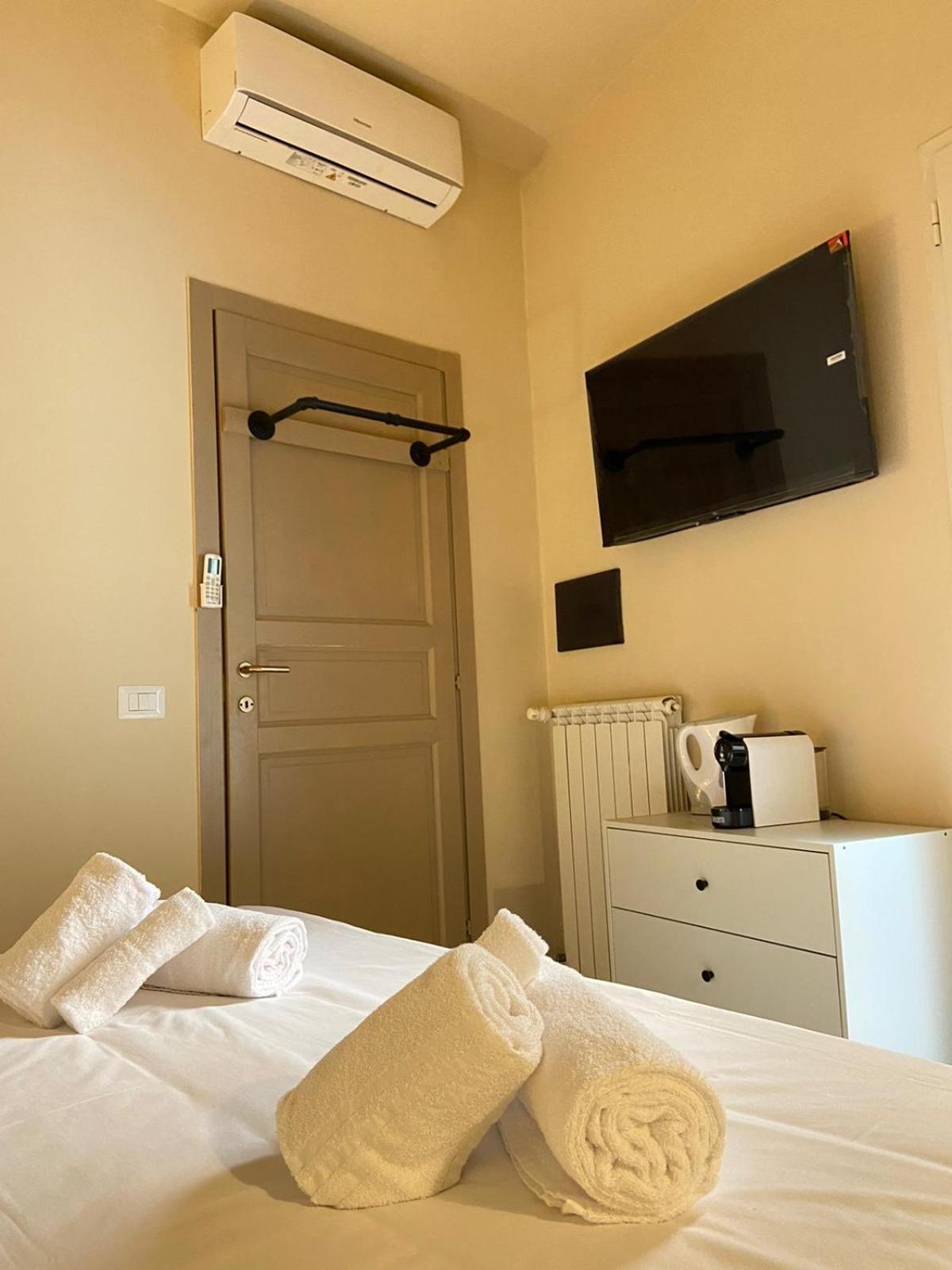 Tiziano'S House San Pietro Station Appartement Rome Buitenkant foto